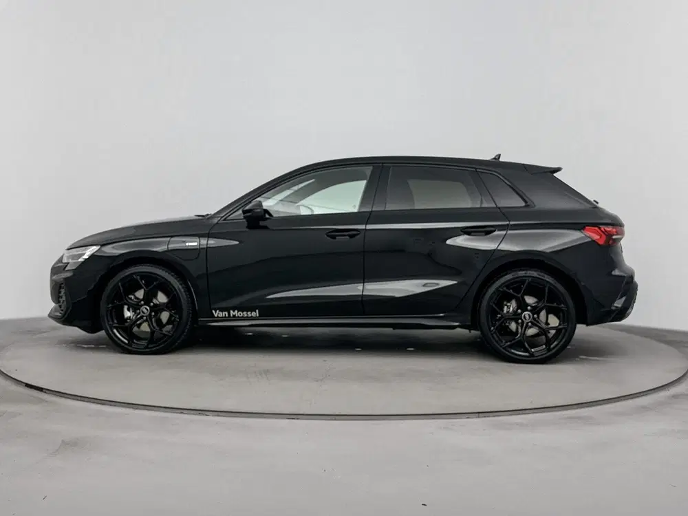 Audi A3 40 TFSI e S edition uit 2025, foto 2