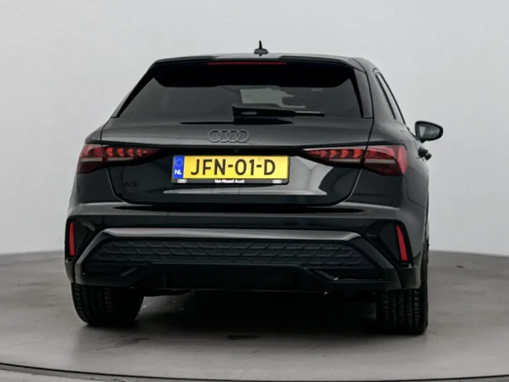 Audi A3 40 TFSI e S edition uit 2025, foto 3