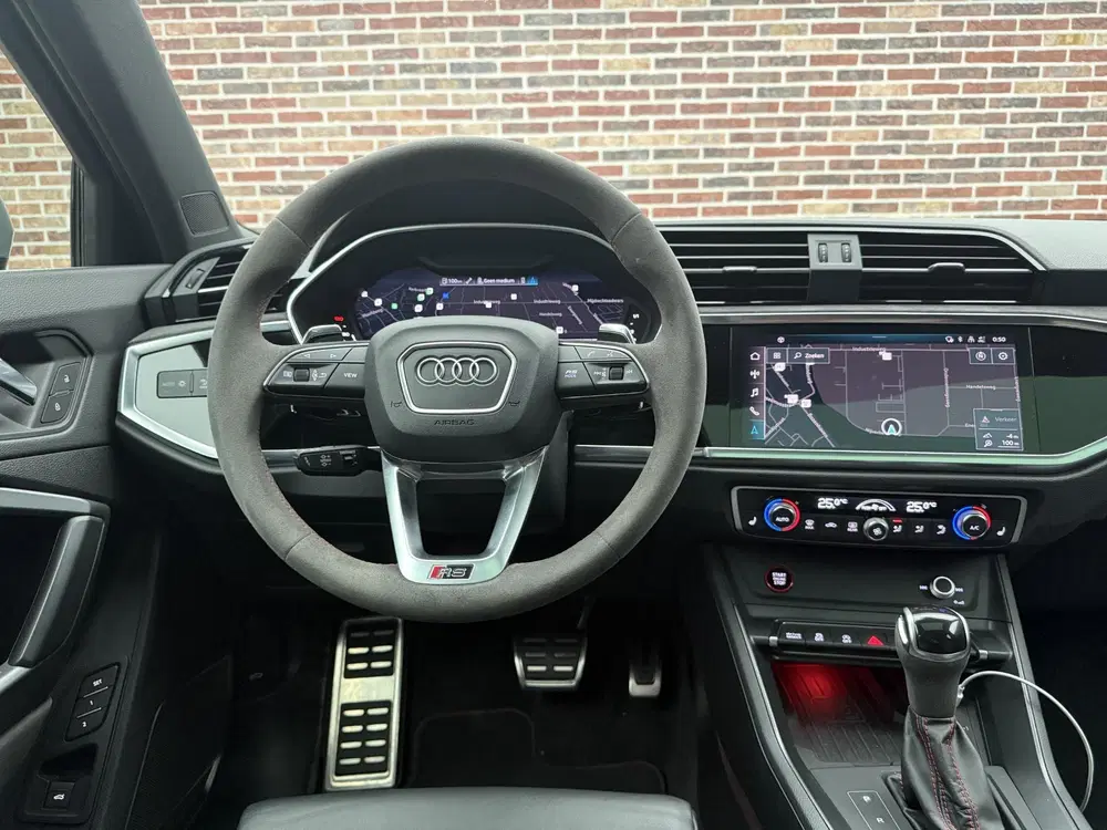 Audi RS Q3 TFSI Nardo Panorama Virtual 360 Trekhaak B uit 2021, foto 11