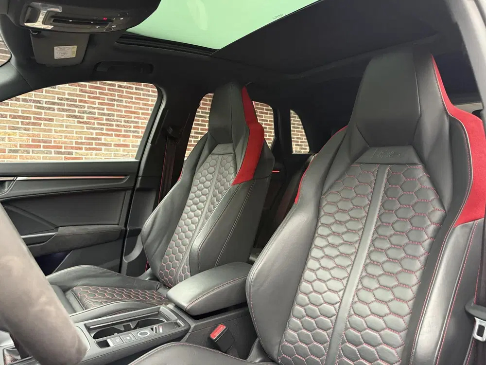 Audi RS Q3 TFSI Nardo Panorama Virtual 360 Trekhaak B uit 2021, foto 14