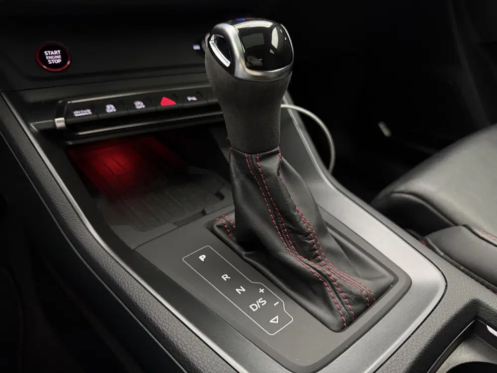 Audi RS Q3 TFSI Nardo Panorama Virtual 360 Trekhaak B uit 2021, foto 16