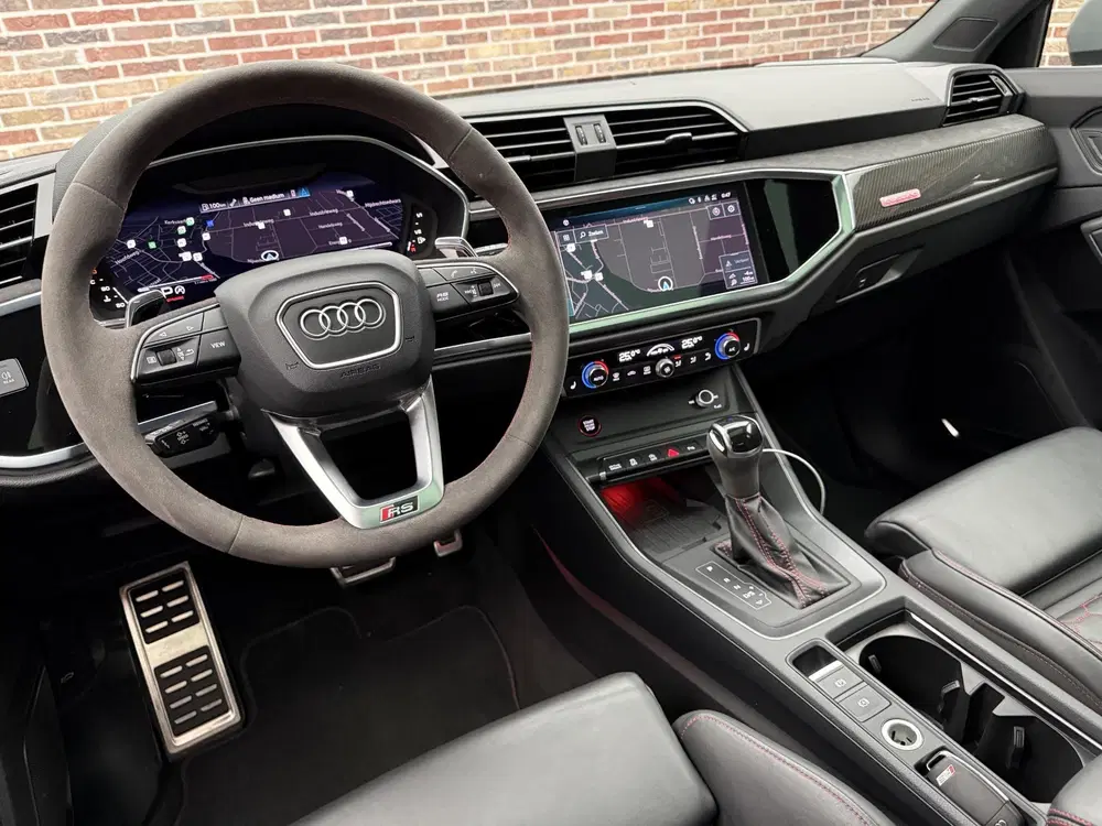 Audi RS Q3 TFSI Nardo Panorama Virtual 360 Trekhaak B uit 2021, foto 3