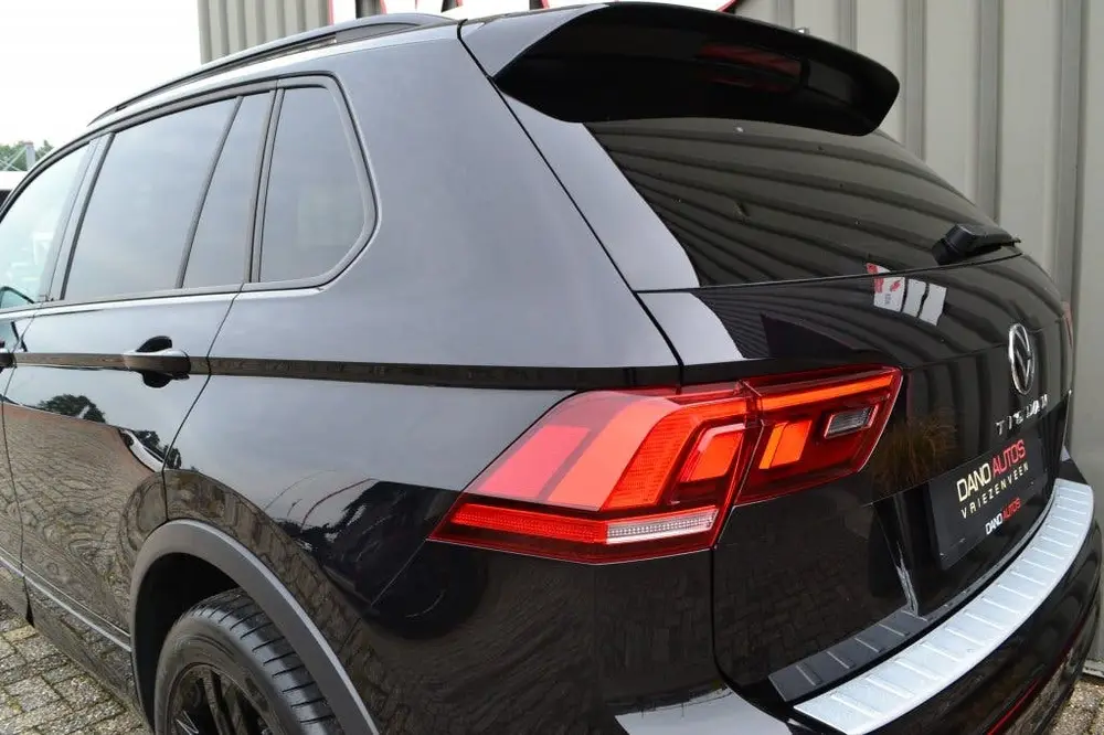 Volkswagen Tiguan 1.4 TSI R-Line eHybrid Black Edition IQ Li uit 2021, foto 16