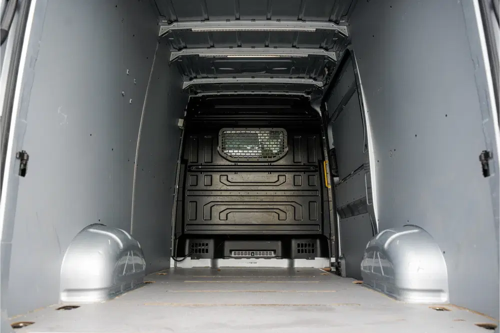 Volkswagen Crafter L3H3 uit 2021, foto 10