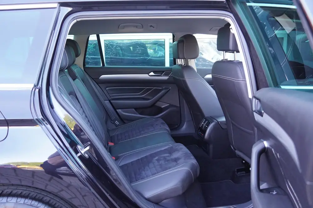 Volkswagen Passat Variant 1.4 TSI PHEV GTE Business AA/ACP uit 2020, foto 11