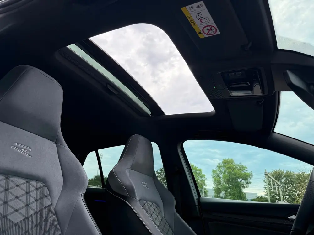 Volkswagen Golf 1.5 eTSI R-Line Business+| PANO| HUD| uit 2021, foto 11
