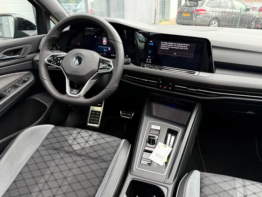 Volkswagen Golf 1.5 eTSI R-Line Business+| PANO| HUD| uit 2021, foto 7