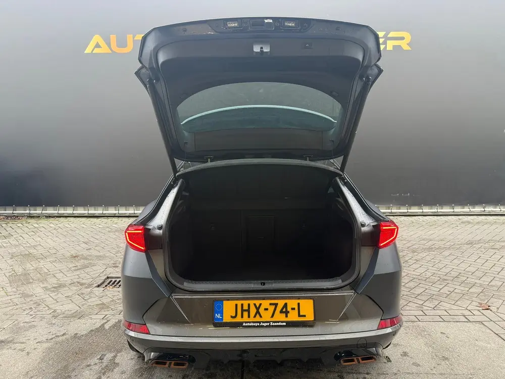Cupra Formentor 1.4 e-Hybrid VZ Copper Edition uit 2023, foto 12