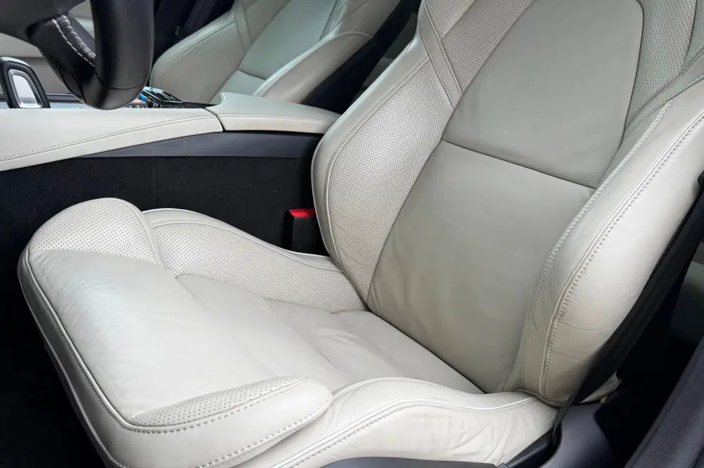 Volvo V90 B4 Ultimate Dark uit 2021, foto 15