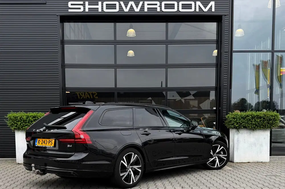 Volvo V90 B4 Ultimate Dark uit 2021, foto 6