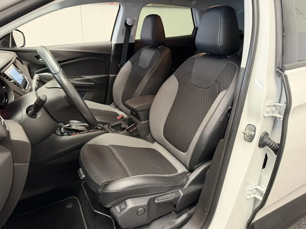Opel Grandland X 1.2 TURBO APPLE C uit 2019, foto 11