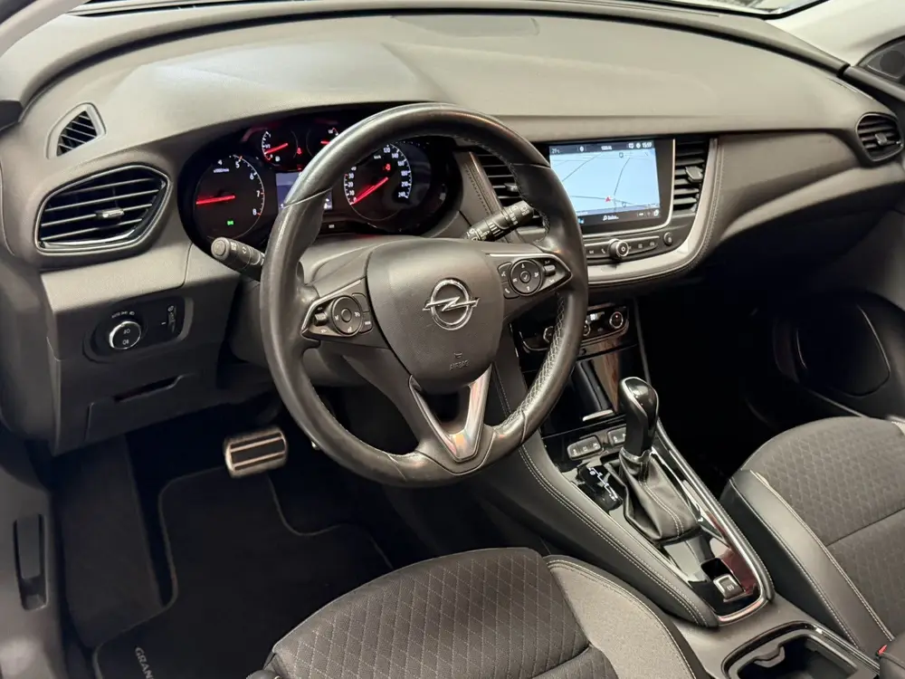 Opel Grandland X 1.2 TURBO APPLE C uit 2019, foto 14