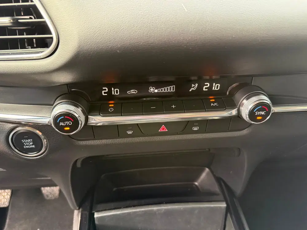 Mazda CX-30 2.0 e-SkyActiv-G M Hybrid AWD Luxury uit 2021, foto 13