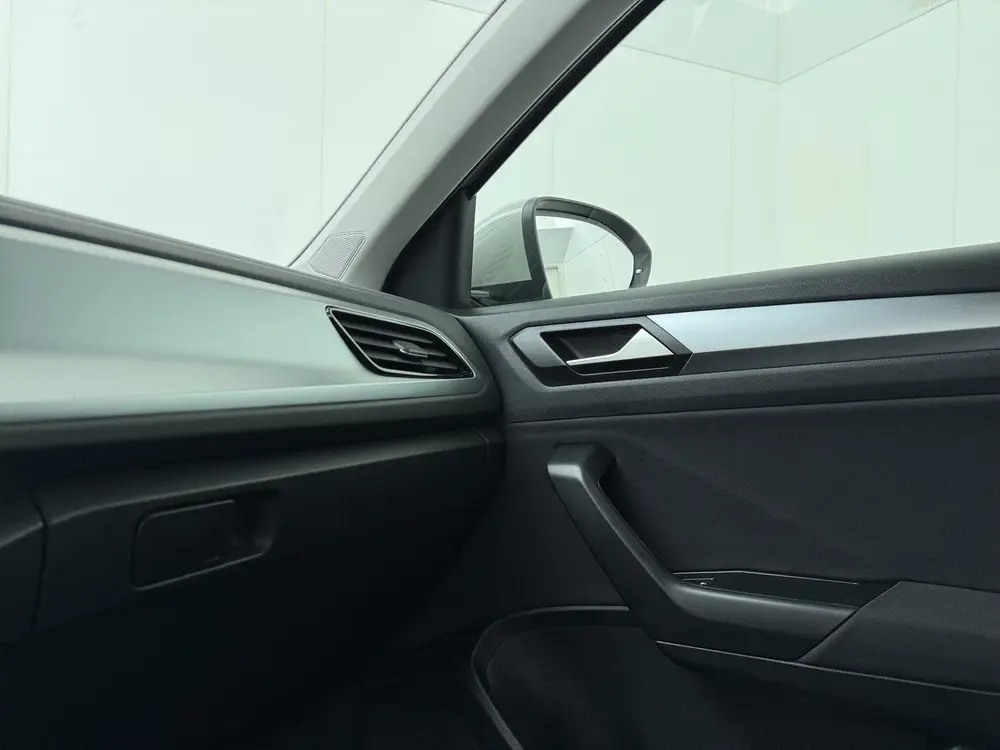 Volkswagen T-Roc 1.0 TSI Life | 110 PK | Adaptive Cruise Con uit 2022, foto 19