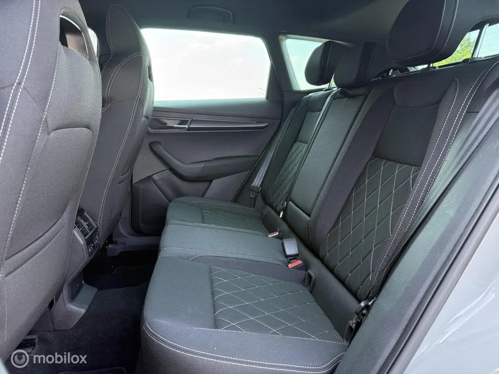 Skoda Karoq 1.5 TSI ACT Sportline uit 2026, foto 8