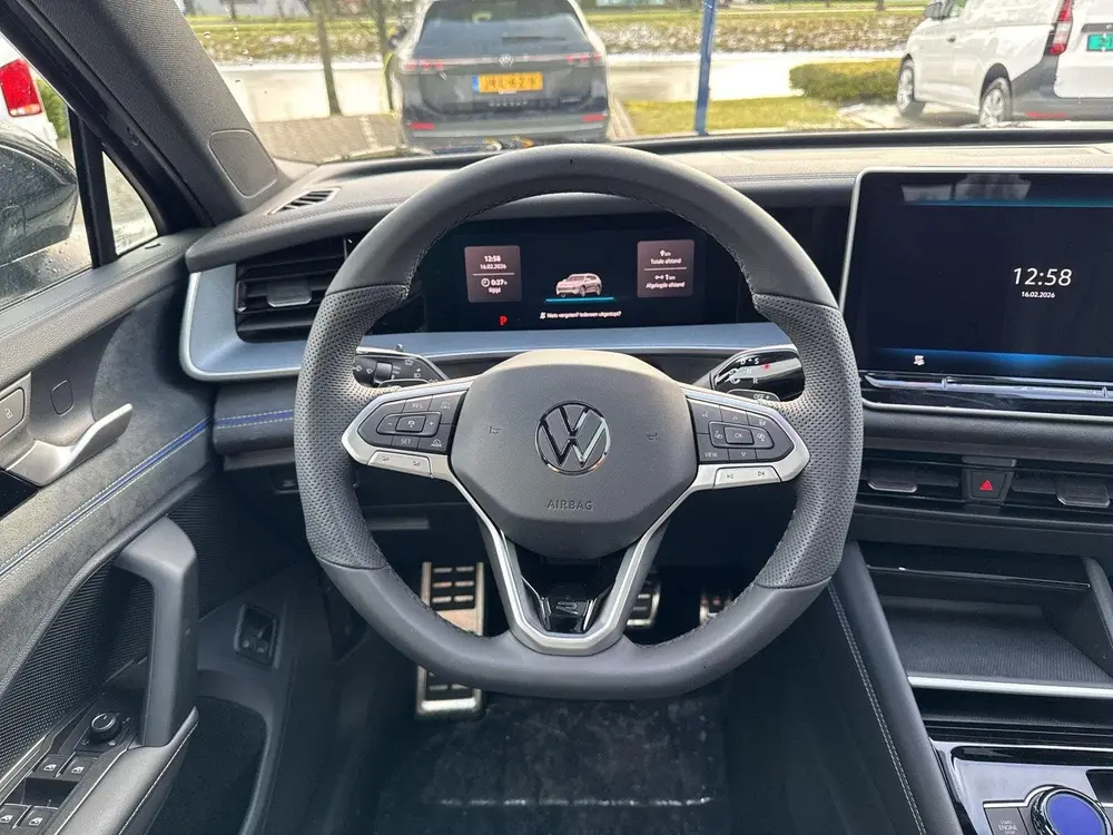 Volkswagen Tayron 1.5 eHybrid R-Line Edition | Panorama dak uit 2026, foto 10