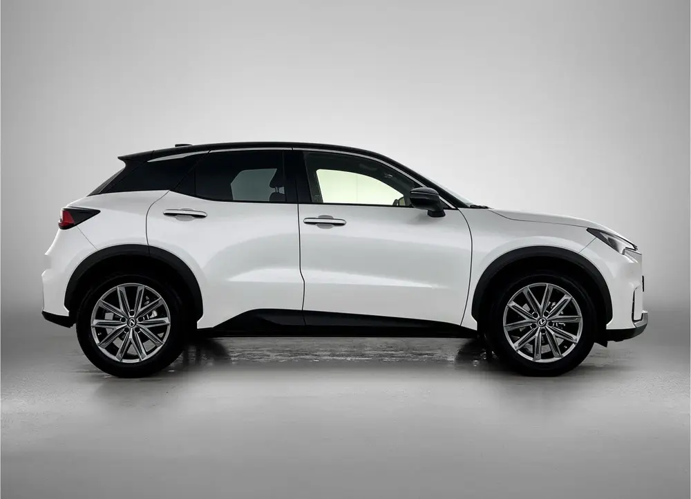 Lexus LBX Emotion 2WD uit 2025, foto 12