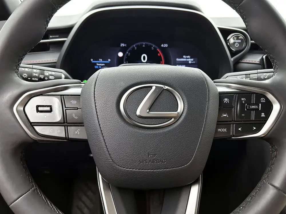 Lexus LBX Emotion 2WD uit 2025, foto 18