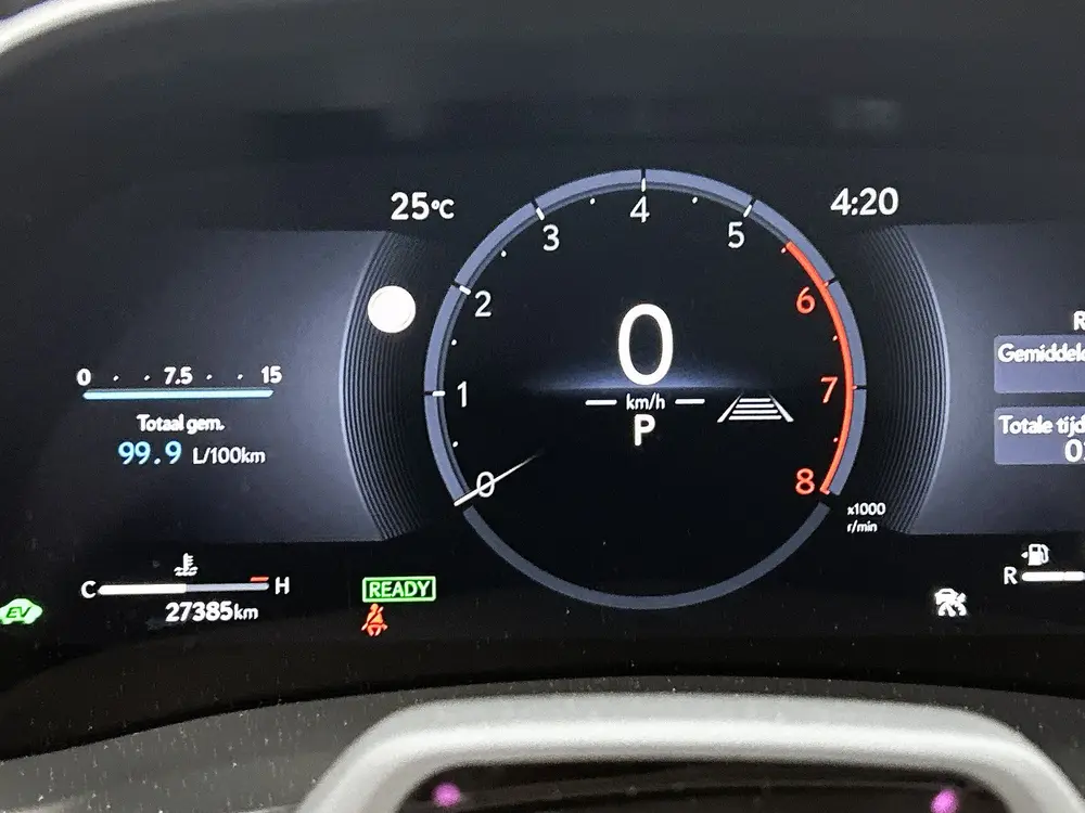 Lexus LBX Emotion 2WD uit 2025, foto 5