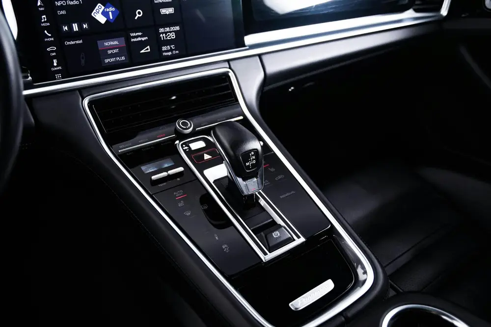 Porsche Panamera 2.9 4 E-Hybrid Panoramadak uit 2019, foto 14