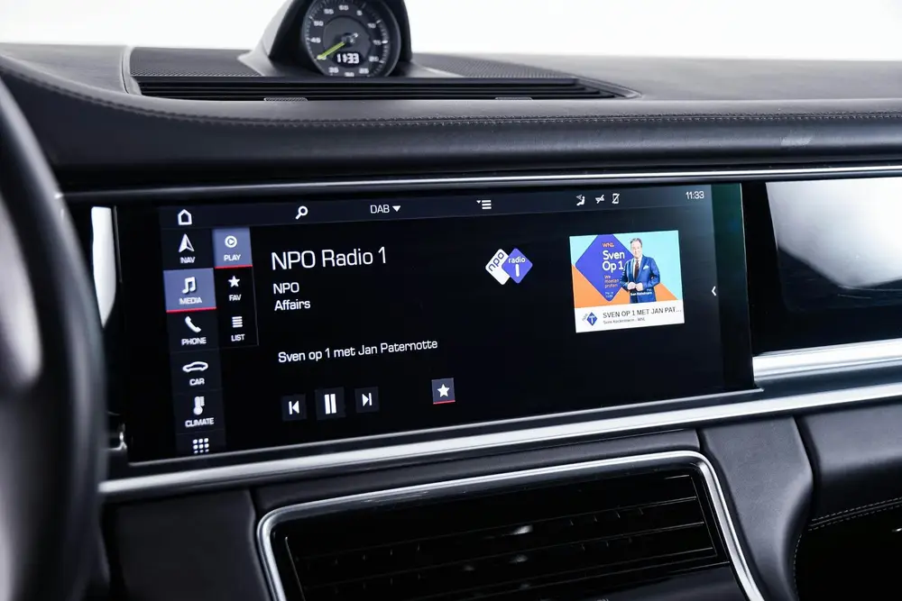 Porsche Panamera 2.9 4 E-Hybrid Panoramadak uit 2019, foto 16