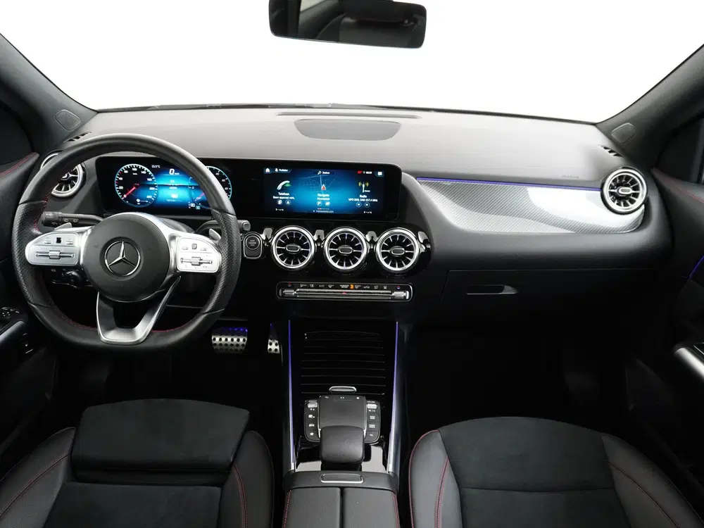 Mercedes-Benz GLA 250 e AMG uit 2022, foto 18
