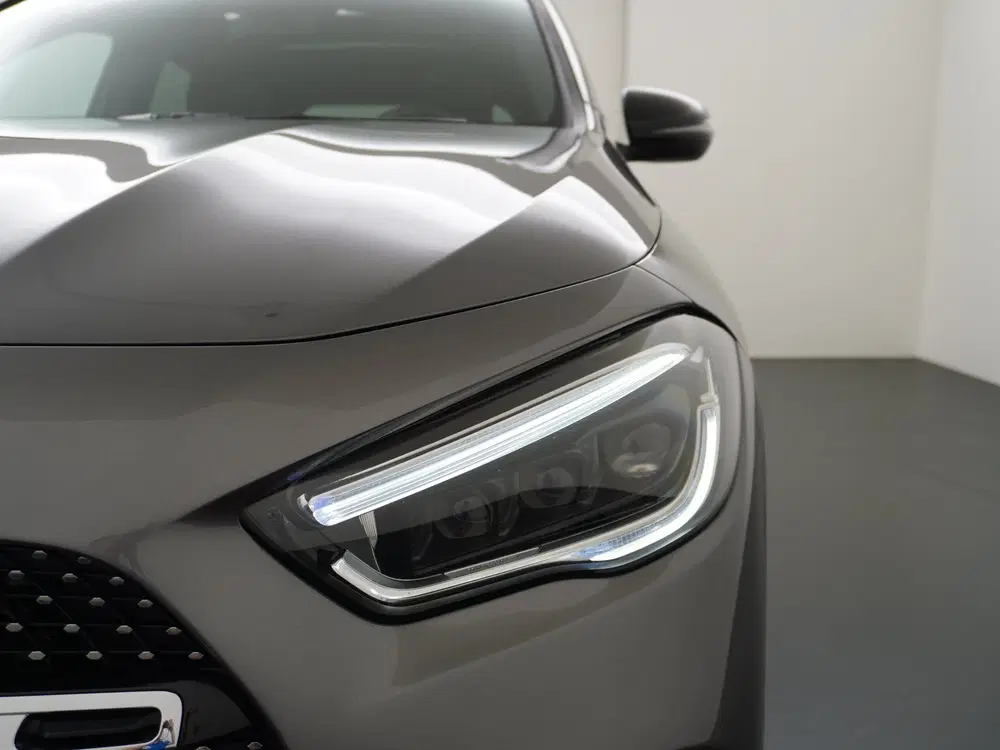 Mercedes-Benz GLA 250 e AMG uit 2022, foto 8