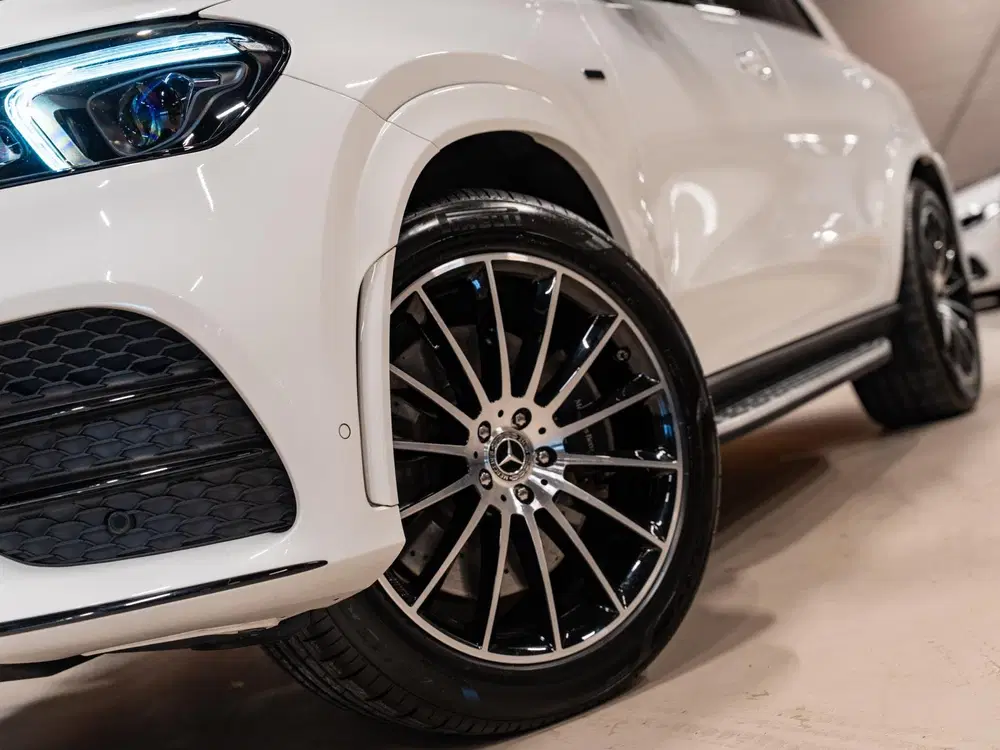 Mercedes-Benz GLE 350 e 4MATIC Premium Plus AMG Line uit 2021, foto 3