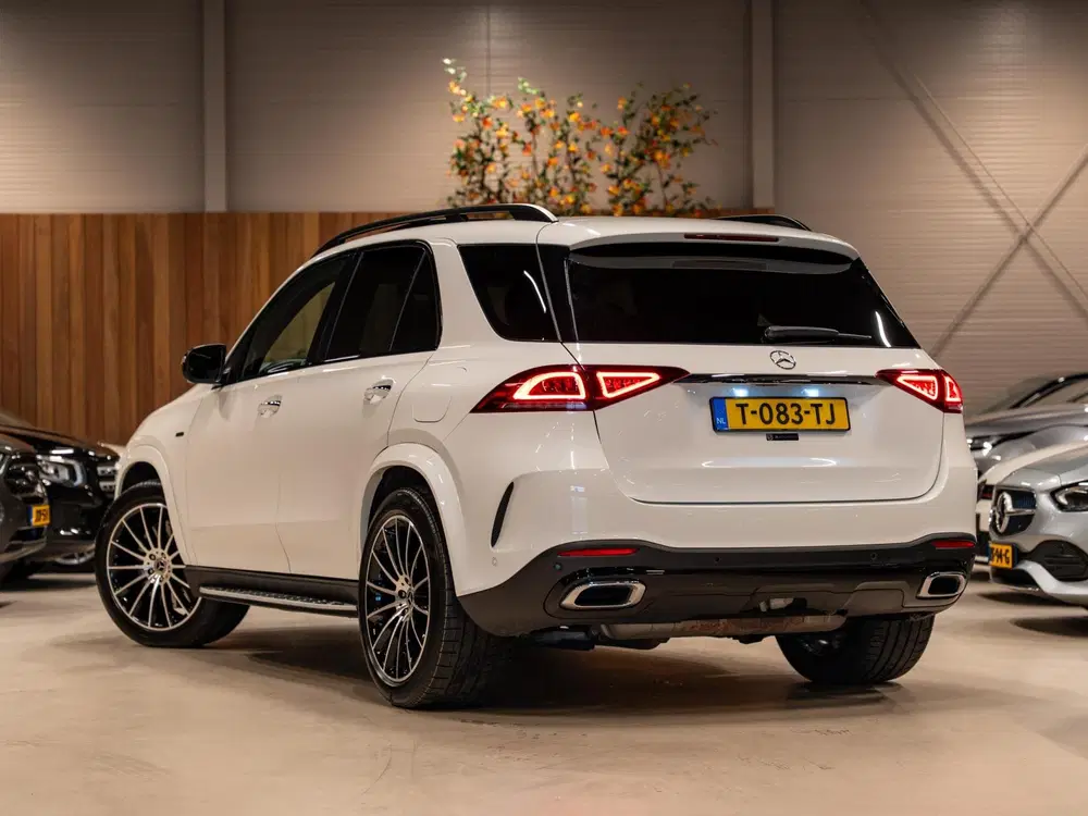 Mercedes-Benz GLE 350 e 4MATIC Premium Plus AMG Line uit 2021, foto 4
