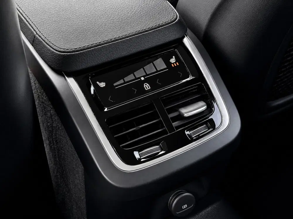 Volvo XC90 2.0 T8 Recharge AWD R-Design uit 2020, foto 10