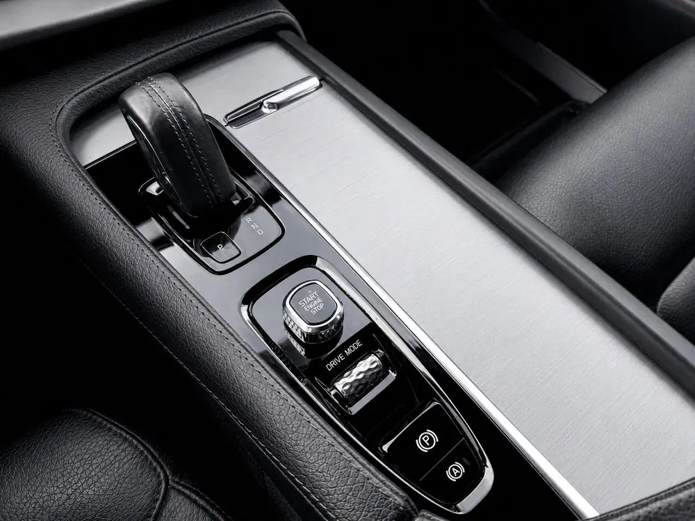 Volvo XC90 2.0 T8 Recharge AWD R-Design uit 2020, foto 14
