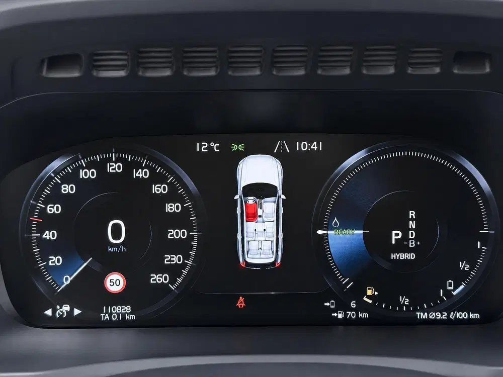 Volvo XC90 2.0 T8 Recharge AWD R-Design uit 2020, foto 18