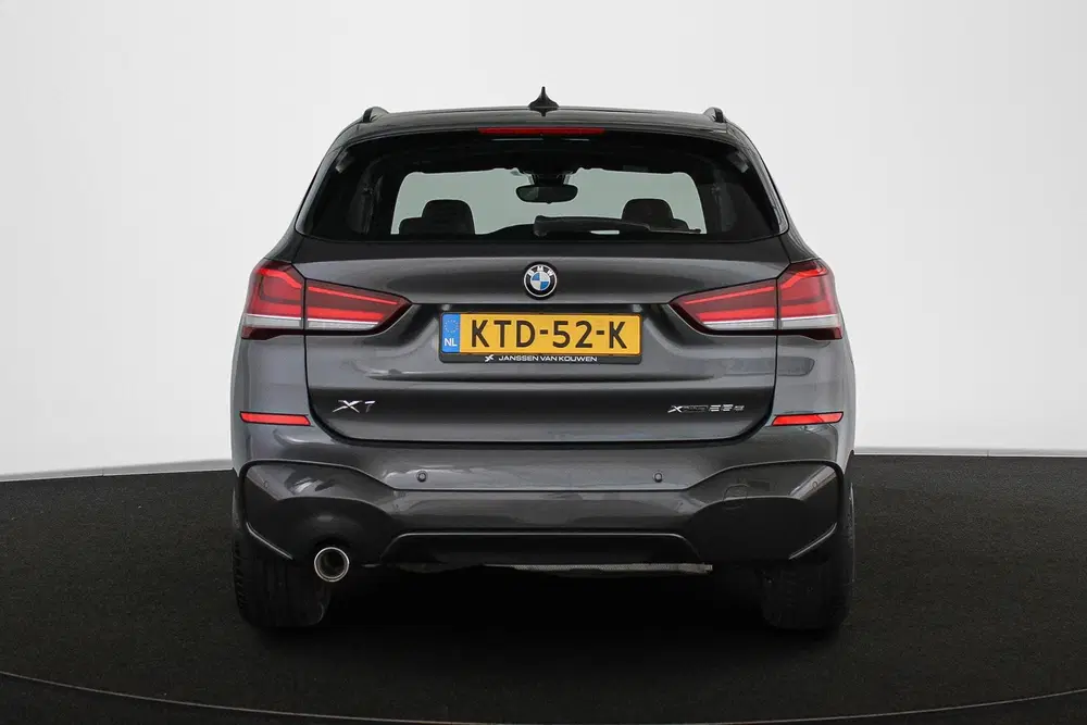 BMW X1 xDrive25e M Sport Stoelverwarming LED Spor uit 2021, foto 15