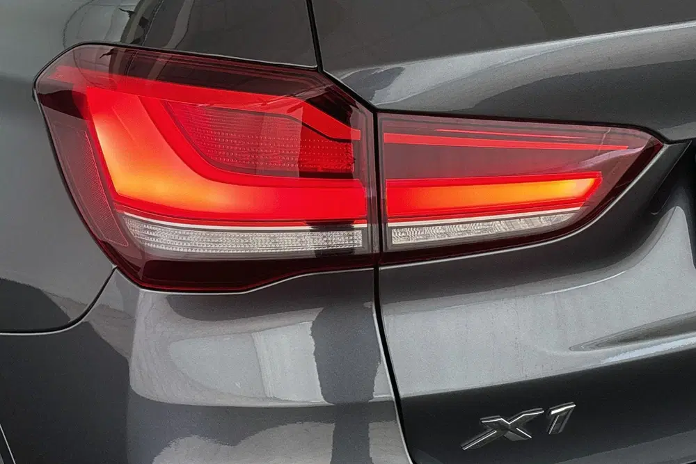 BMW X1 xDrive25e M Sport Stoelverwarming LED Spor uit 2021, foto 20