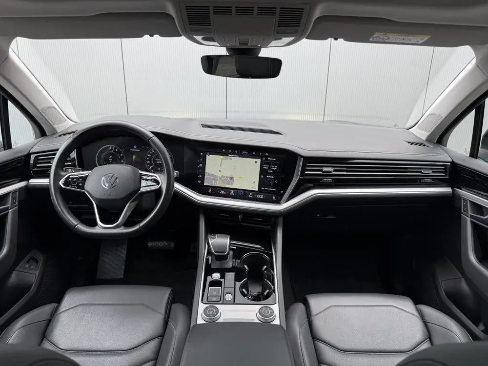 Volkswagen Touareg 3.0 TSi eHybrid 4Motion Camera (bj 2022) uit 2022, foto 11