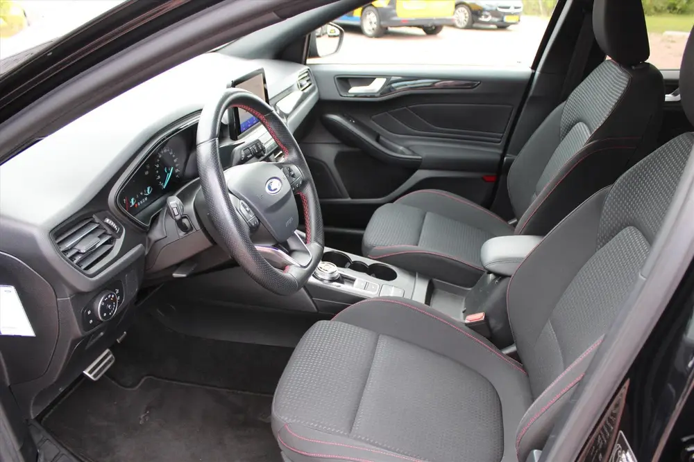 Ford Focus 1.0 125pk Automaat ST-Line Business Wagon Comfort uit 2019, foto 11