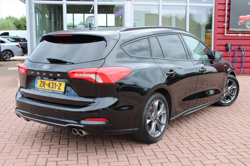 Ford Focus 1.0 125pk Automaat ST-Line Business Wagon Comfort uit 2019, foto 2