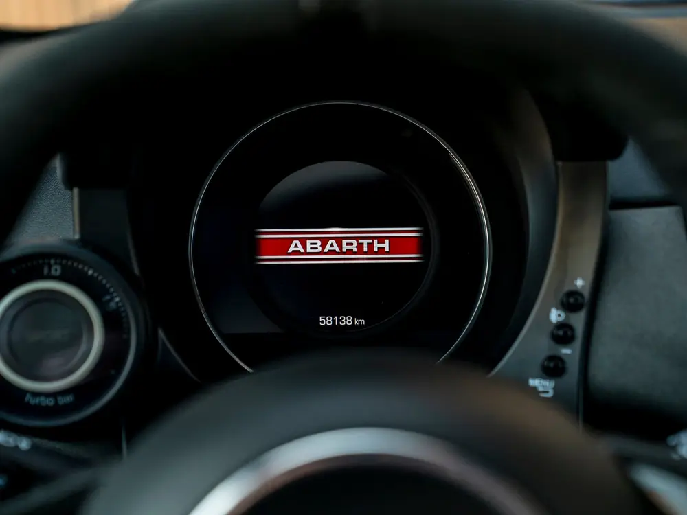 Abarth 595 Competizione 70th Anniversary (bj 2019) uit 2019, foto 11