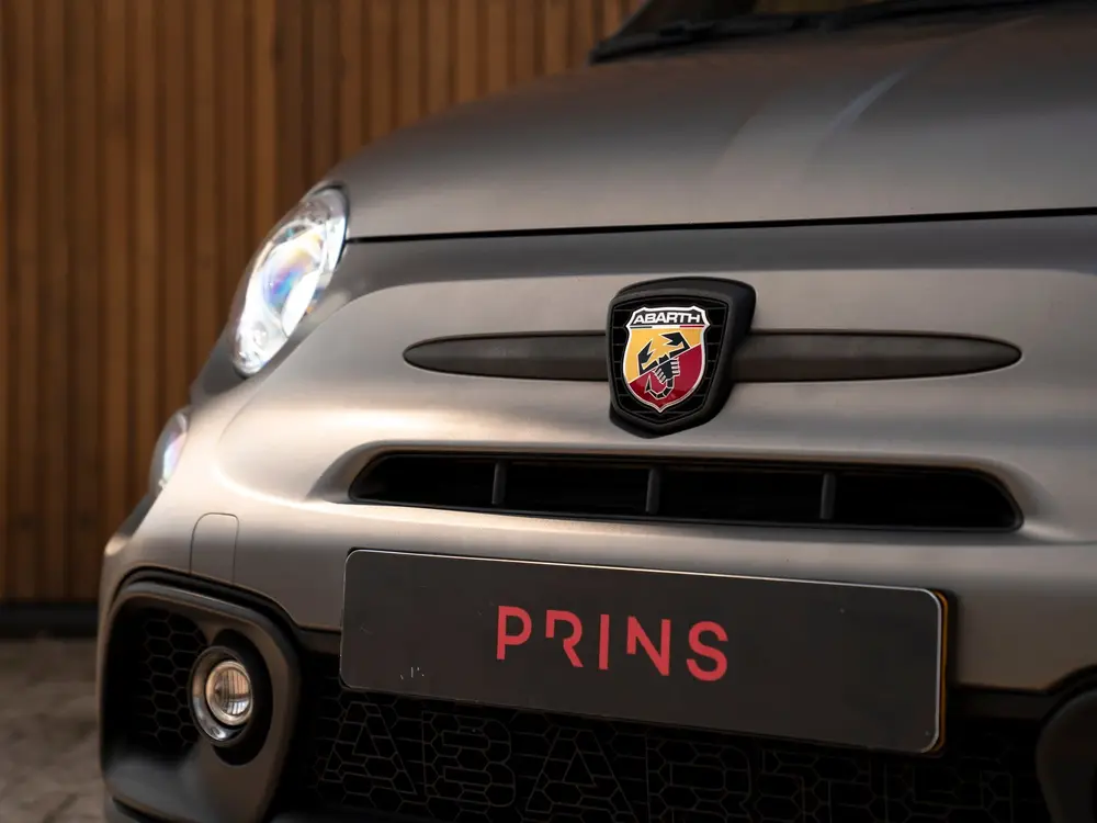 Abarth 595 Competizione 70th Anniversary (bj 2019) uit 2019, foto 15
