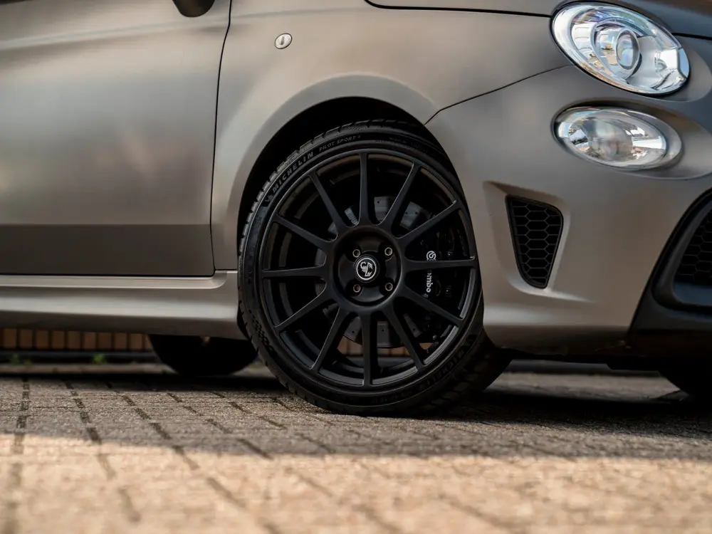 Abarth 595 Competizione 70th Anniversary (bj 2019) uit 2019, foto 17