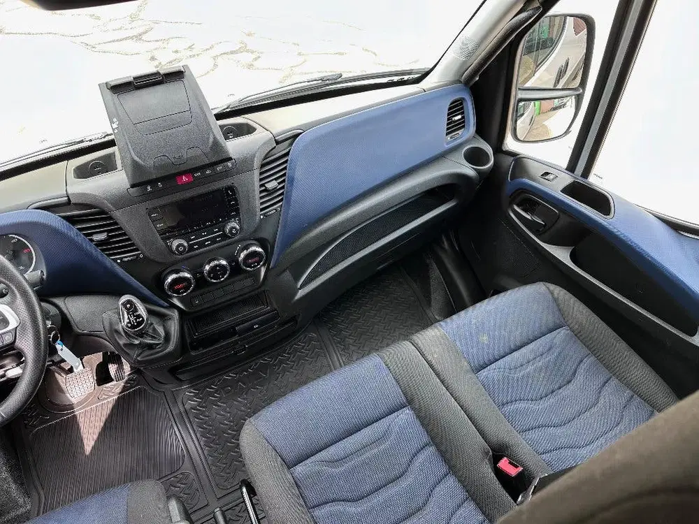Iveco Daily 3.0 L Dubbel cabine Automaat Trekhaak L4H2 uit 2021, foto 14