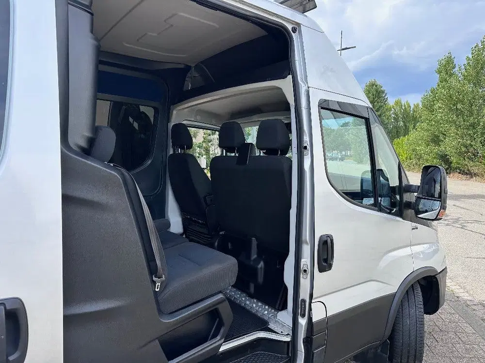 Iveco Daily 3.0 L Dubbel cabine Automaat Trekhaak L4H2 uit 2021, foto 20
