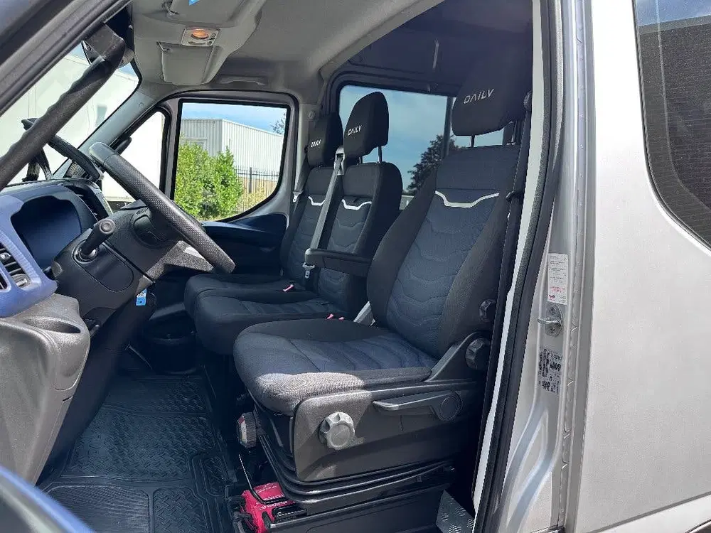 Iveco Daily 3.0 L Dubbel cabine Automaat Trekhaak L4H2 uit 2021, foto 7