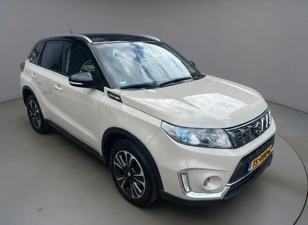 Suzuki Vitara 1.4 Boosterjet Stijl uit 2019, foto 2