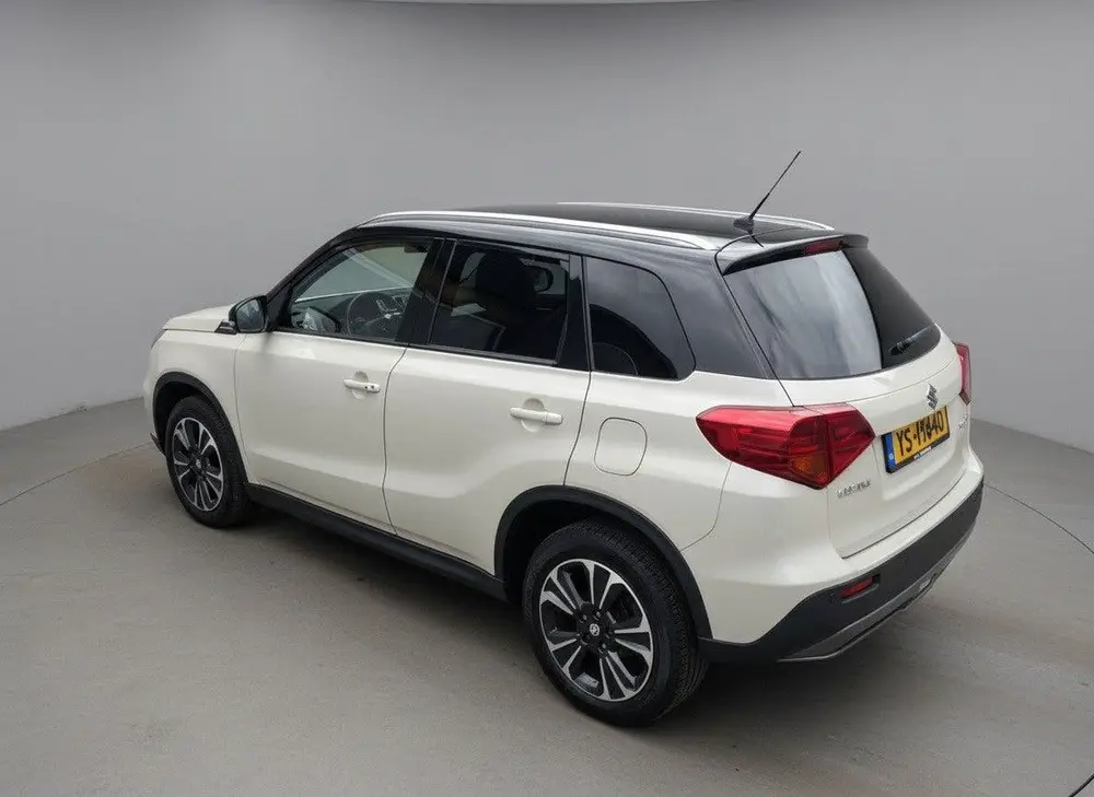Suzuki Vitara 1.4 Boosterjet Stijl uit 2019, foto 3