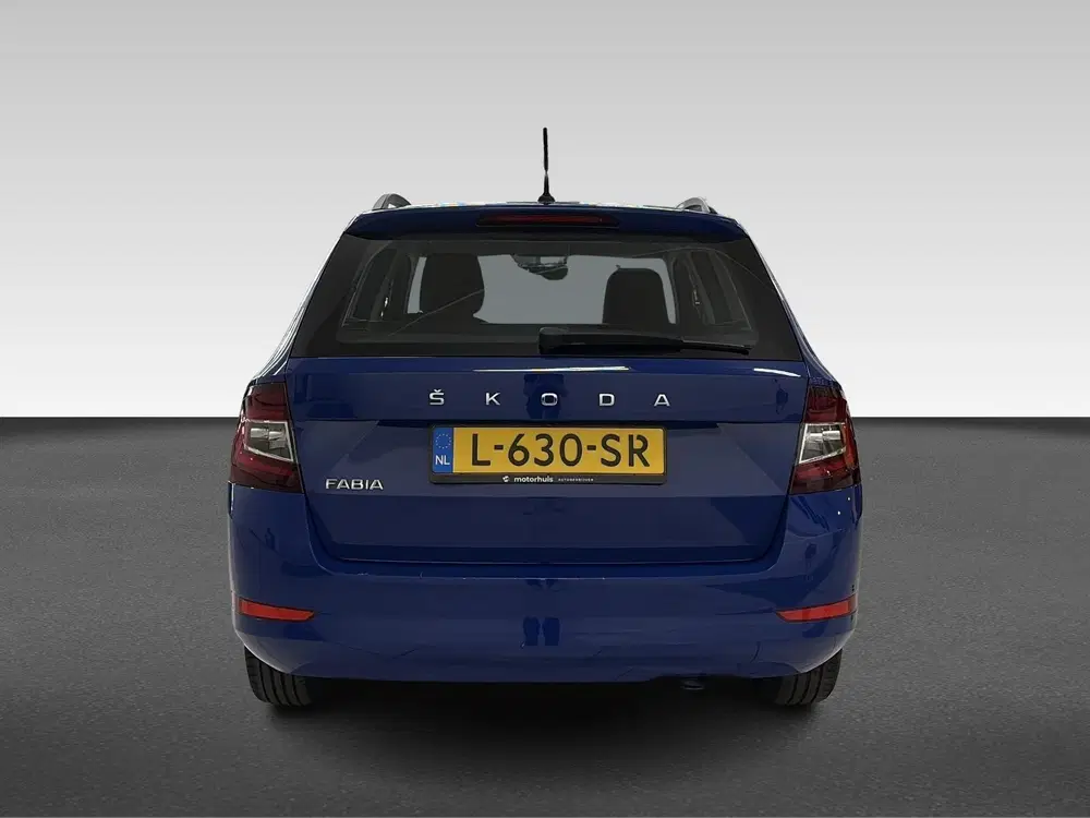 Skoda Fabia 1.0 TSI Ambition uit 2021, foto 10