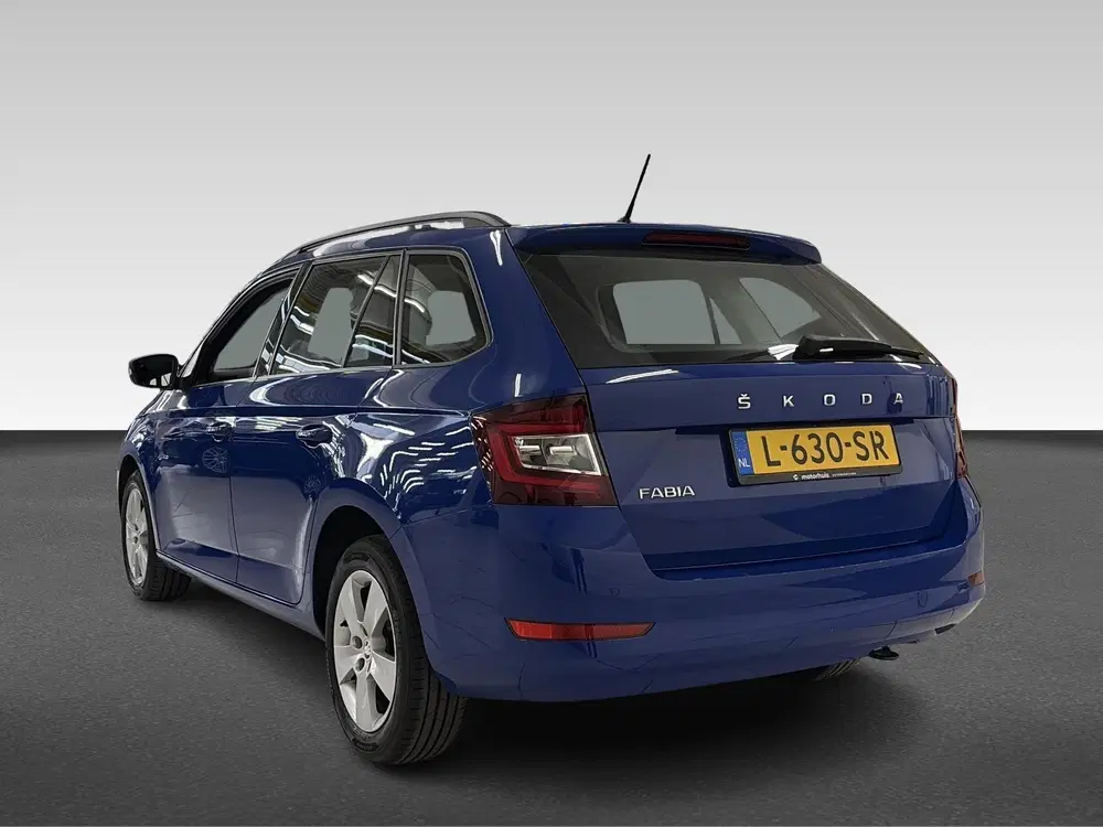Skoda Fabia 1.0 TSI Ambition uit 2021, foto 3