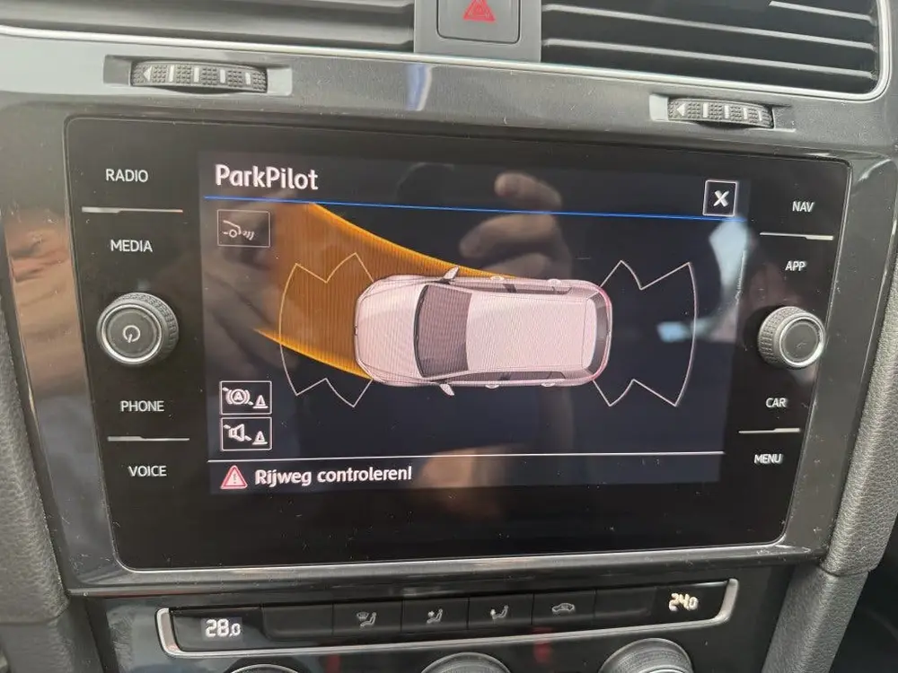 Volkswagen Golf 1.0 TSI Trendline 6vers airco camera navi uit 2019, foto 16