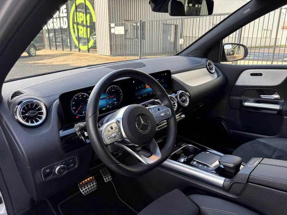 Mercedes-Benz B-Klasse 250 e Premium AMG Line uit 2022, foto 10