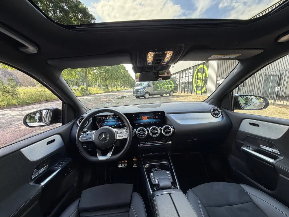 Mercedes-Benz B-Klasse 250 e Premium AMG Line uit 2022, foto 17